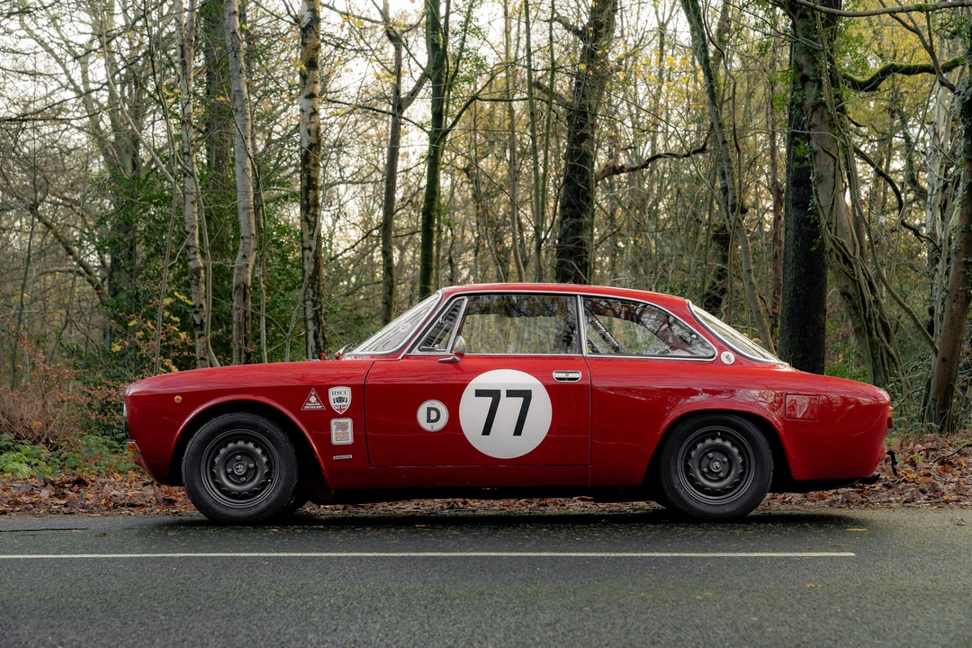 1973 Alfa Romeo 2000 GT Veloce - Image 4 of 31
