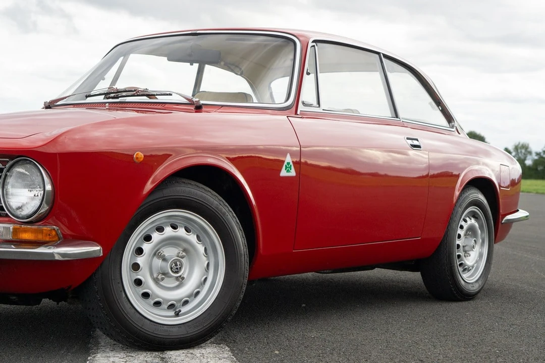 1973 Alfa Romeo 2000 GT Veloce - Image 22 of 30