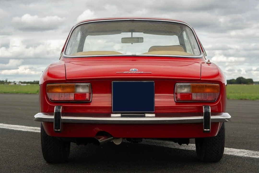 1973 Alfa Romeo 2000 GT Veloce - Image 3 of 30