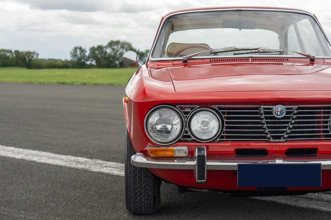 1973 Alfa Romeo 2000 GT Veloce - Image 28 of 30