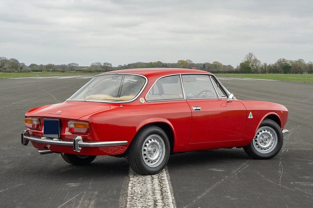 1973 Alfa Romeo 2000 GT Veloce - Image 4 of 30