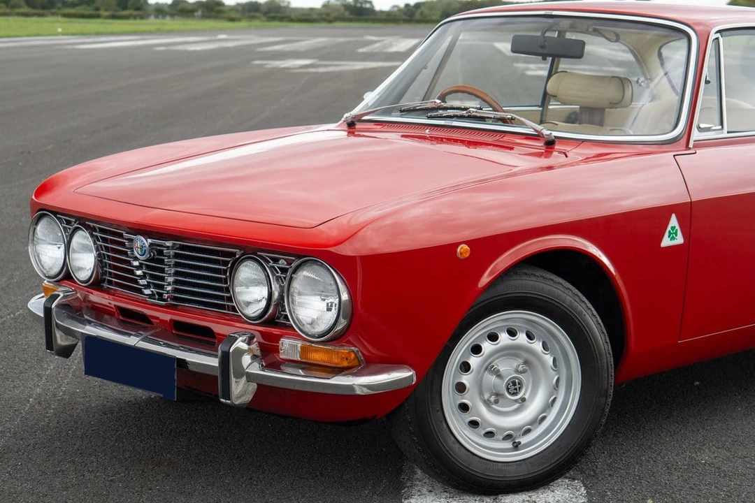1973 Alfa Romeo 2000 GT Veloce - Image 21 of 30