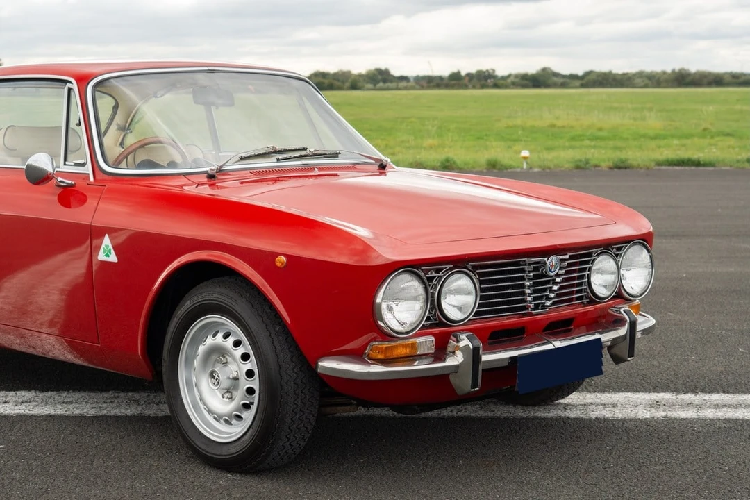 1973 Alfa Romeo 2000 GT Veloce - Image 26 of 30