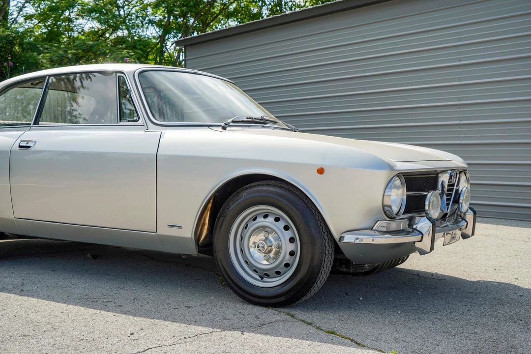 1973 Alfa Romeo GT 1600 Junior - Image 24 of 31