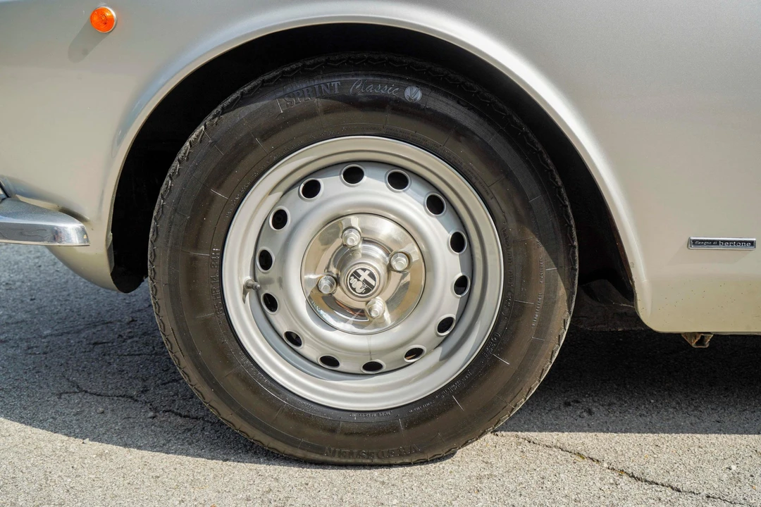 1973 Alfa Romeo GT 1600 Junior - Image 25 of 31