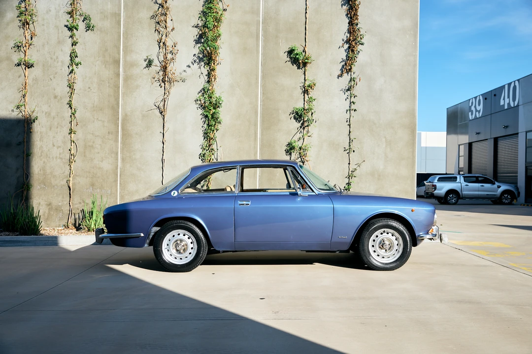 1973 Alfa Romeo 2000 GT Veloce - Image 9 of 31