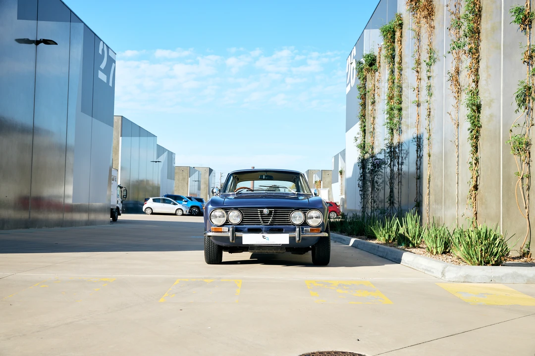 1973 Alfa Romeo 2000 GT Veloce - Image 12 of 31