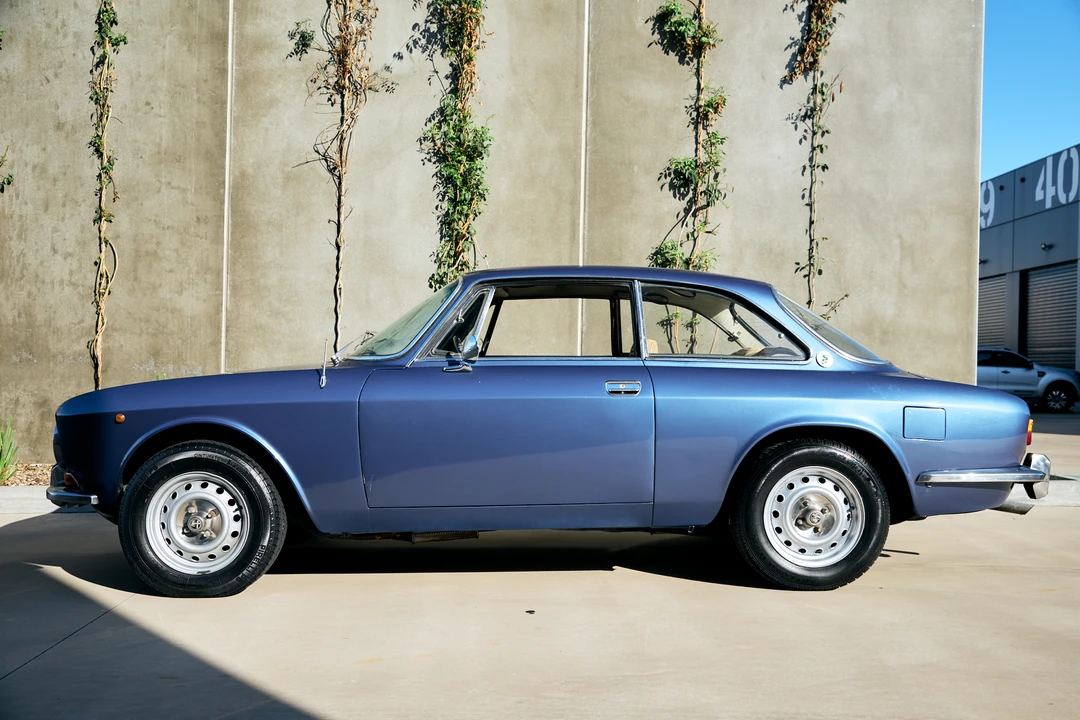 1973 Alfa Romeo 2000 GT Veloce - Image 3 of 31