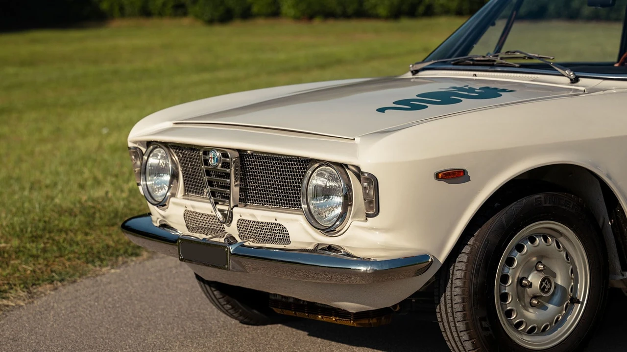 1973 Alfa Romeo GTA 1300 Junior - Image 26 of 31