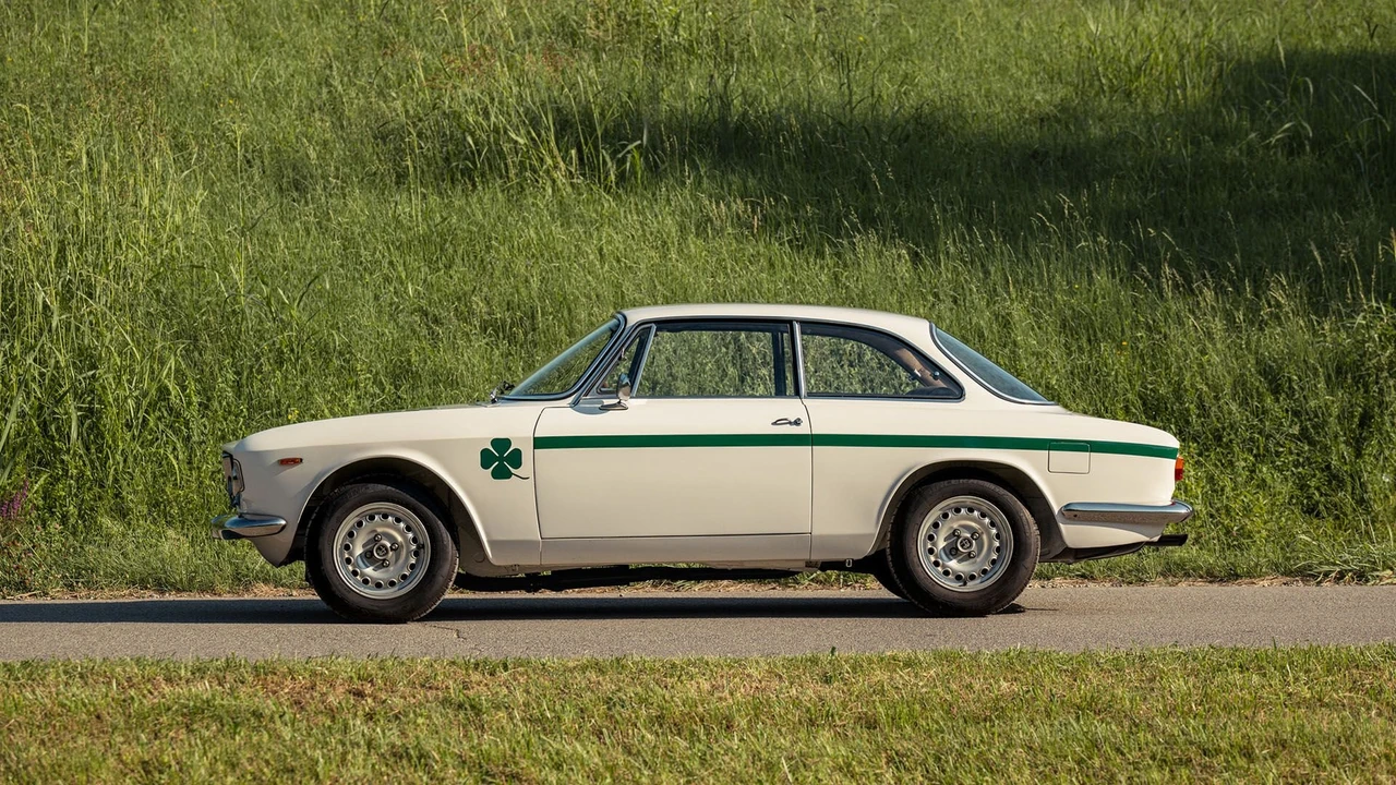1973 Alfa Romeo GTA 1300 Junior - Image 15 of 31