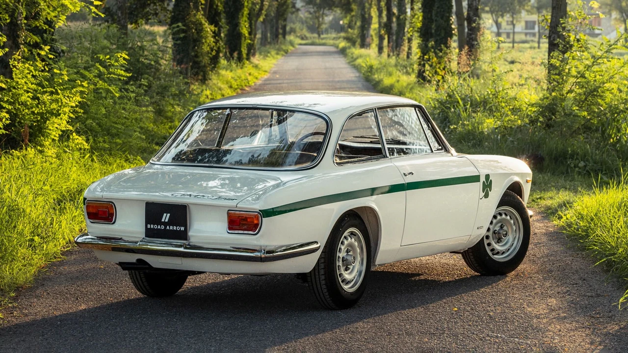 1973 Alfa Romeo GTA 1300 Junior - Image 21 of 31