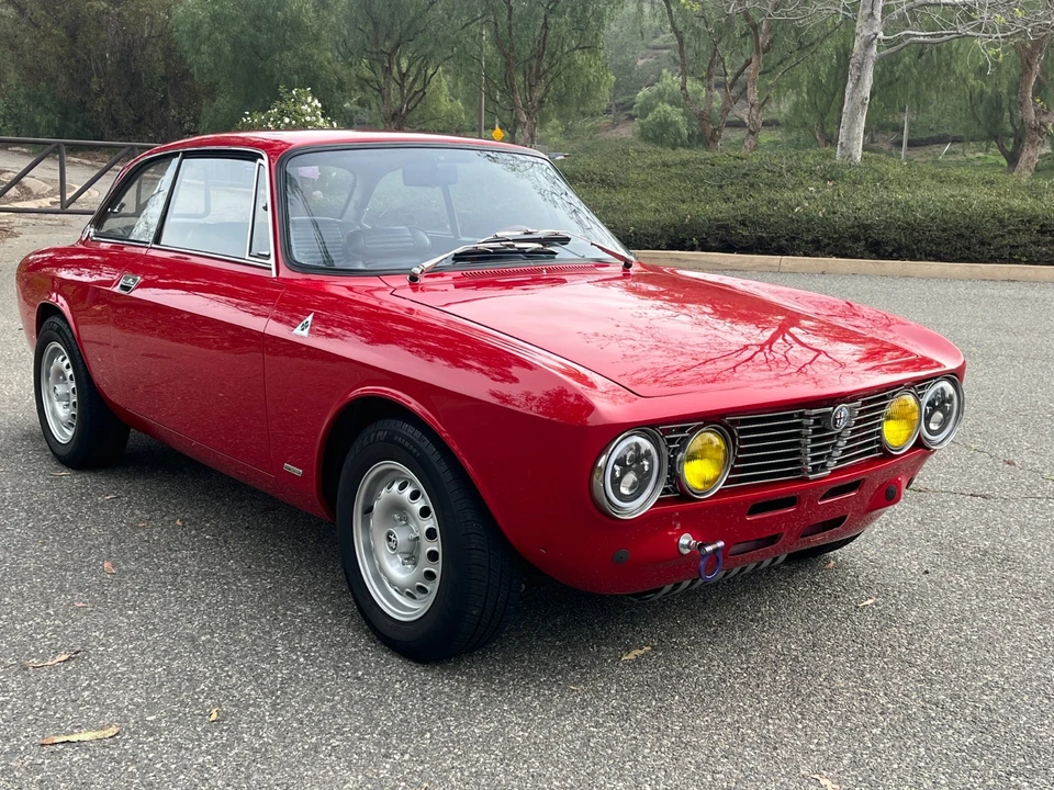 1973 Alfa Romeo 2000 GT Veloce - Image 3 of 21