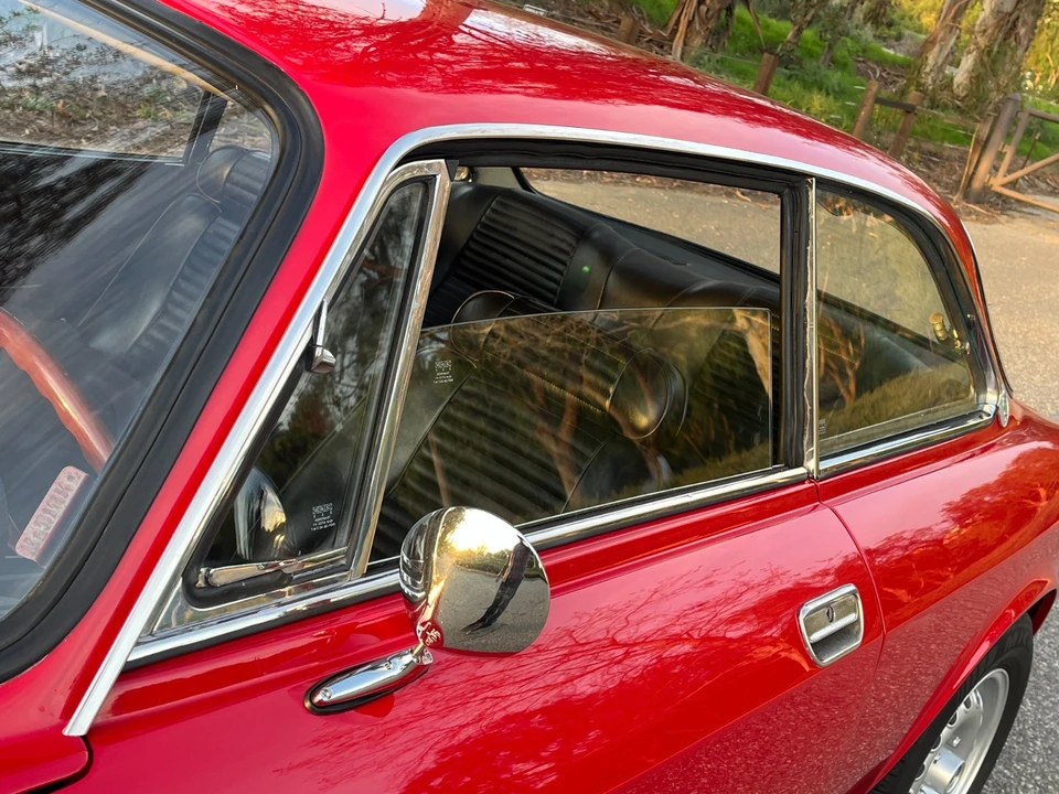 1973 Alfa Romeo 2000 GT Veloce - Image 7 of 21