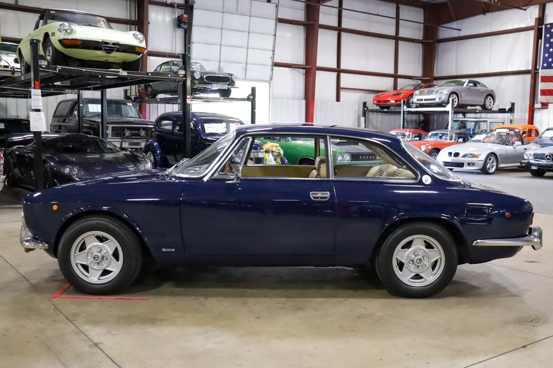 1973 Alfa Romeo 2000 GT Veloce - Image 5 of 31