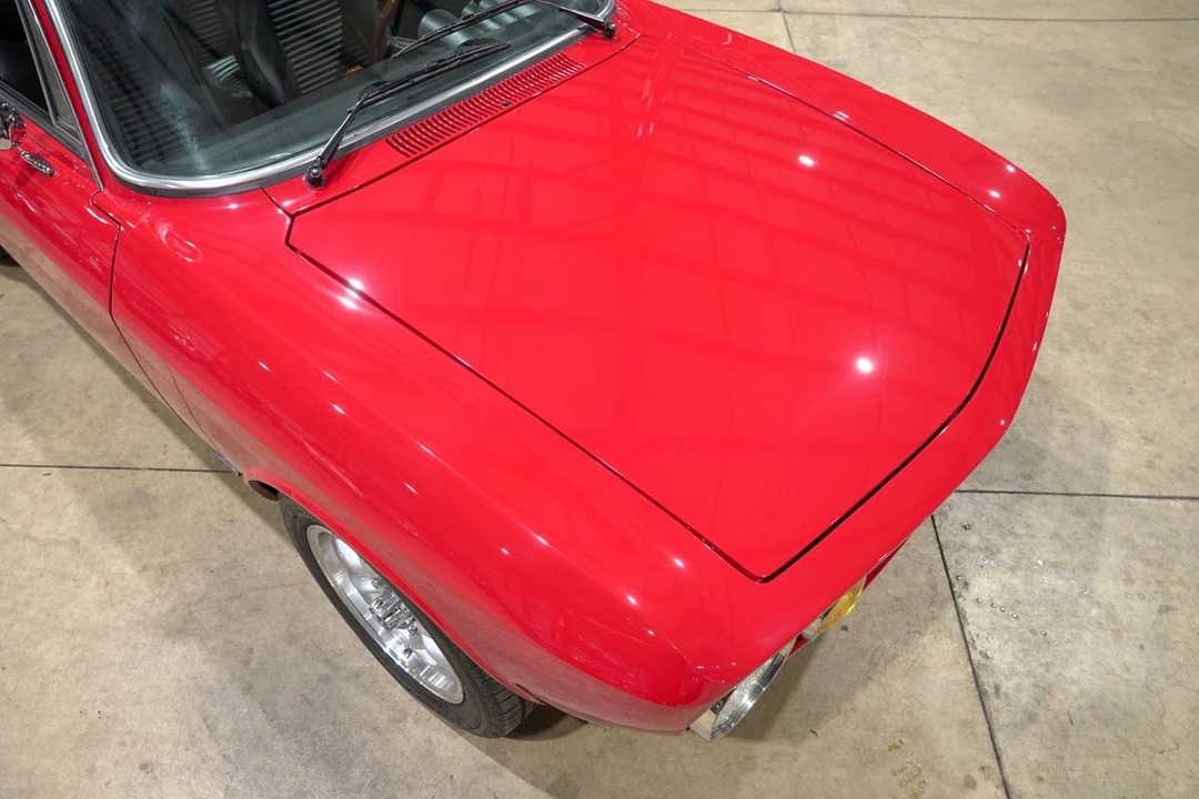 1973 Alfa Romeo 2000 GT Veloce - Image 18 of 21