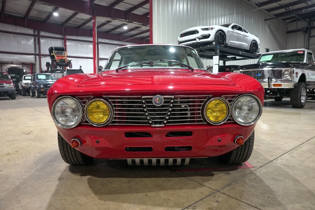1973 Alfa Romeo 2000 GT Veloce - Image 13 of 21