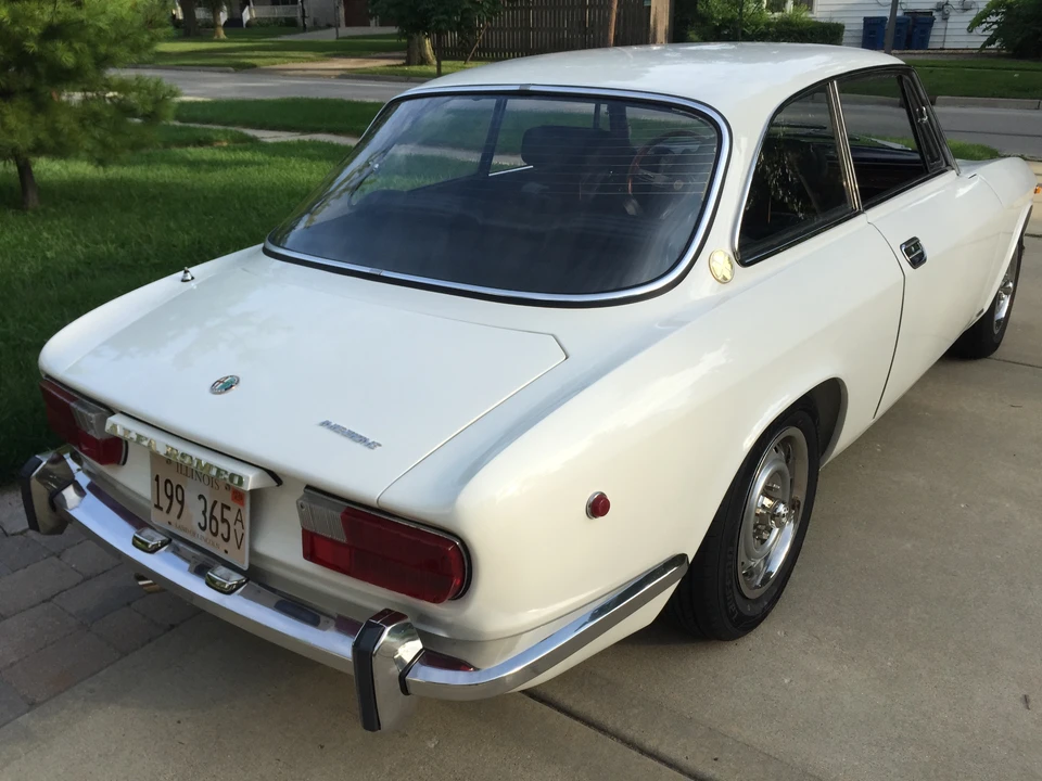 1973 Alfa Romeo 2000 GT Veloce - Image 4 of 31