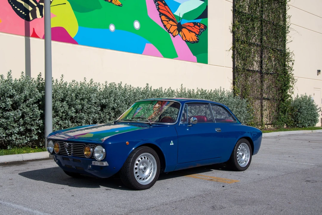 1973 Alfa Romeo 2000 GT Veloce - Image 2 of 31