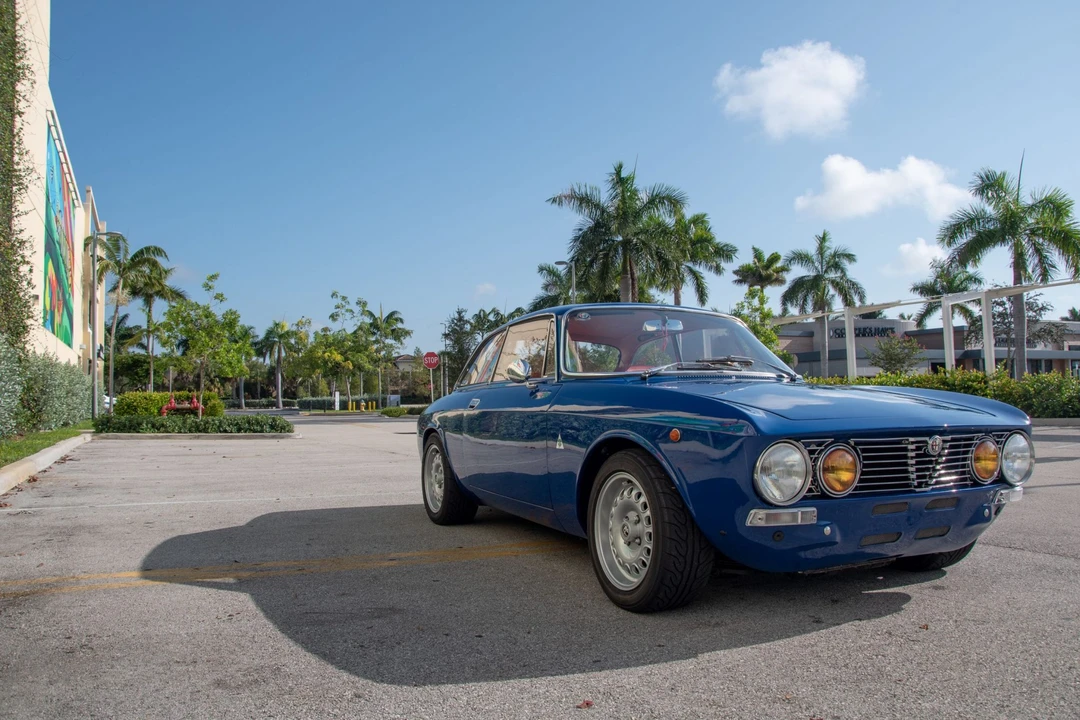 1973 Alfa Romeo 2000 GT Veloce - Image 9 of 31