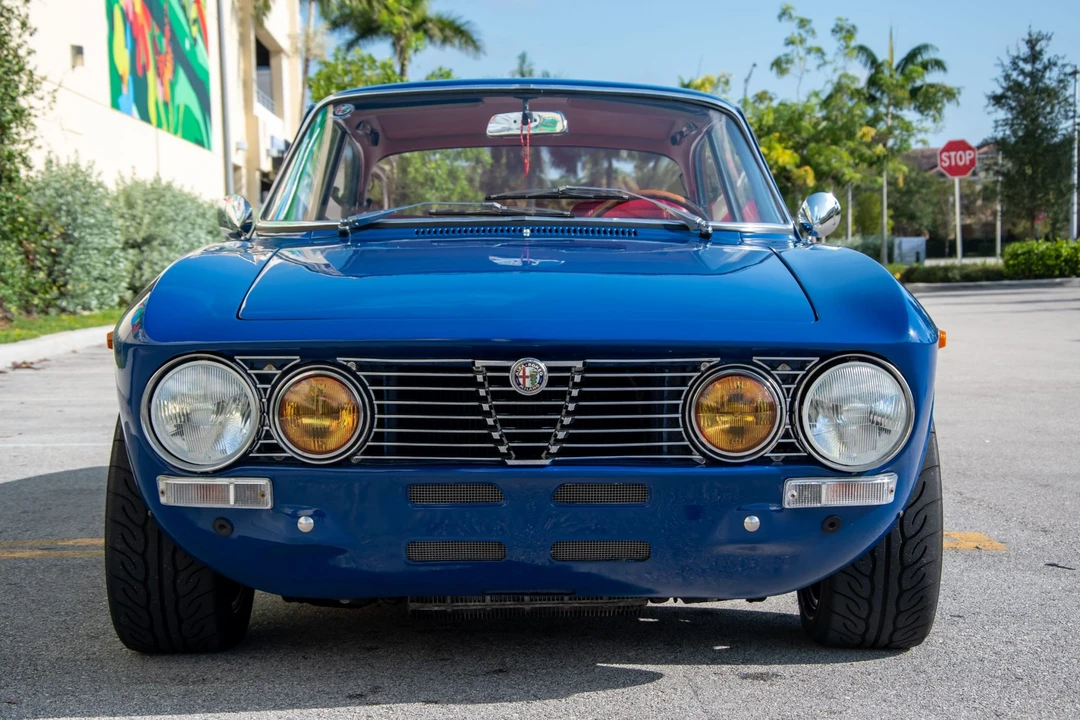 1973 Alfa Romeo 2000 GT Veloce - Image 8 of 31