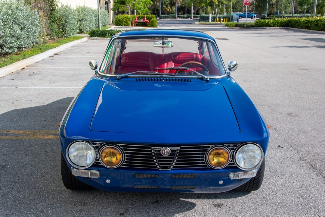 1973 Alfa Romeo 2000 GT Veloce - Image 6 of 31