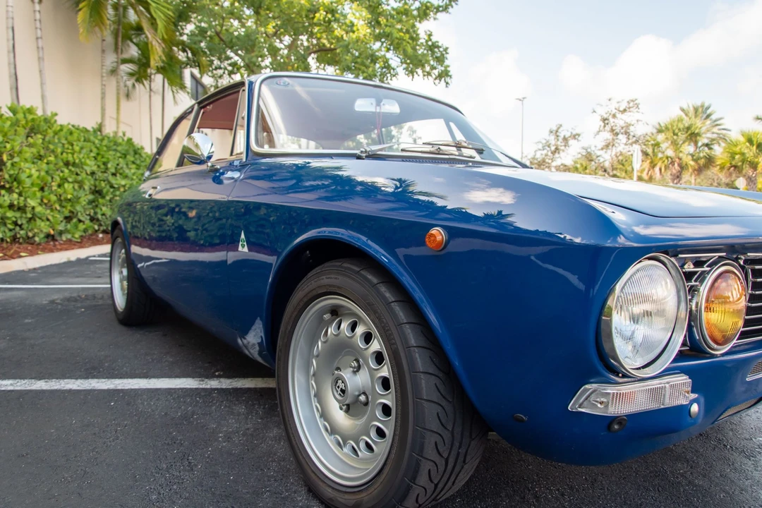 1973 Alfa Romeo 2000 GT Veloce - Image 29 of 31