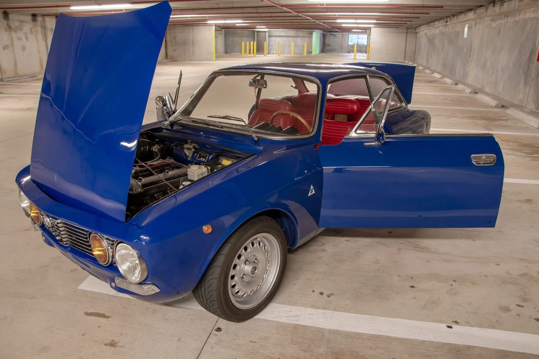 1973 Alfa Romeo 2000 GT Veloce - Image 23 of 31