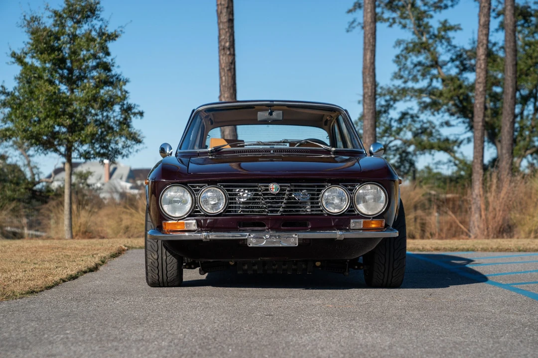 1973 Alfa Romeo 2000 GT Veloce - Image 5 of 31