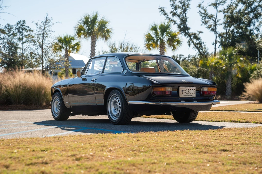1973 Alfa Romeo 2000 GT Veloce - Image 16 of 31