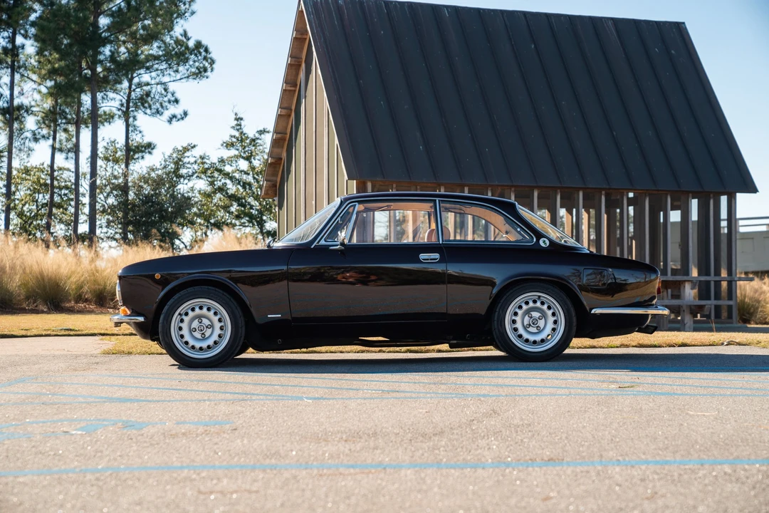 1973 Alfa Romeo 2000 GT Veloce - Image 18 of 31