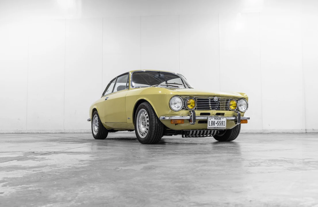 1973 Alfa Romeo 2000 GT Veloce - Image 26 of 31