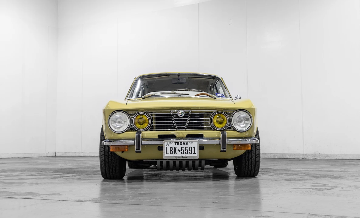 1973 Alfa Romeo 2000 GT Veloce - Image 28 of 31