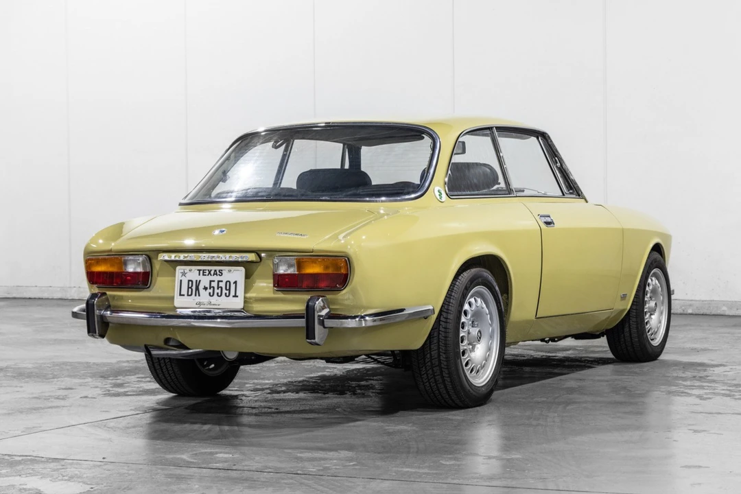 1973 Alfa Romeo 2000 GT Veloce - Image 16 of 31