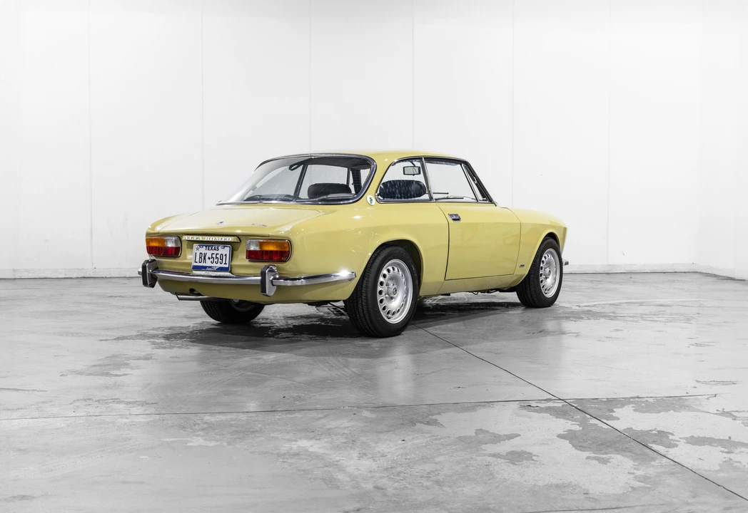 1973 Alfa Romeo 2000 GT Veloce - Image 18 of 31