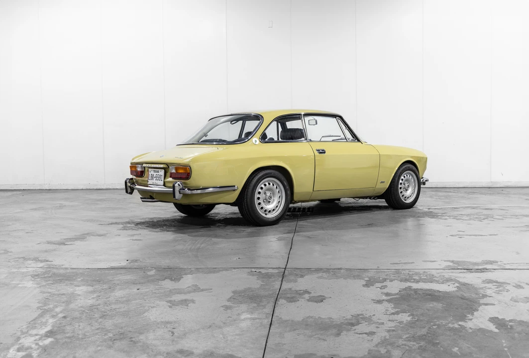 1973 Alfa Romeo 2000 GT Veloce - Image 19 of 31