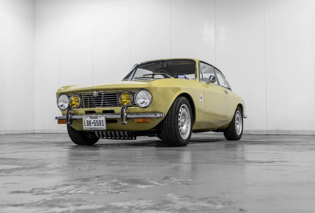 1973 Alfa Romeo 2000 GT Veloce - Image 4 of 31