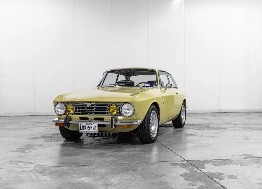 1973 Alfa Romeo 2000 GT Veloce - Image 2 of 31