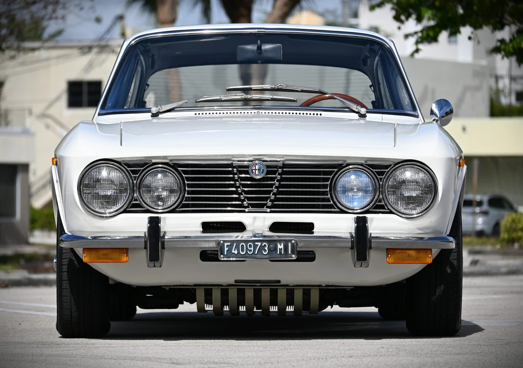 1973 Alfa Romeo 2000 GT Veloce - Image 6 of 31