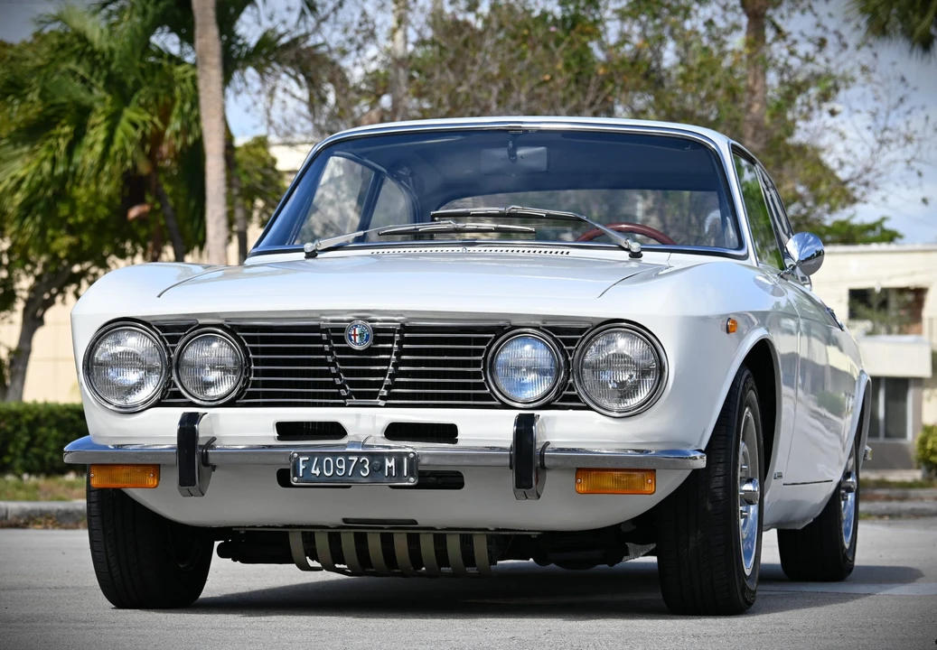 1973 Alfa Romeo 2000 GT Veloce - Image 7 of 31