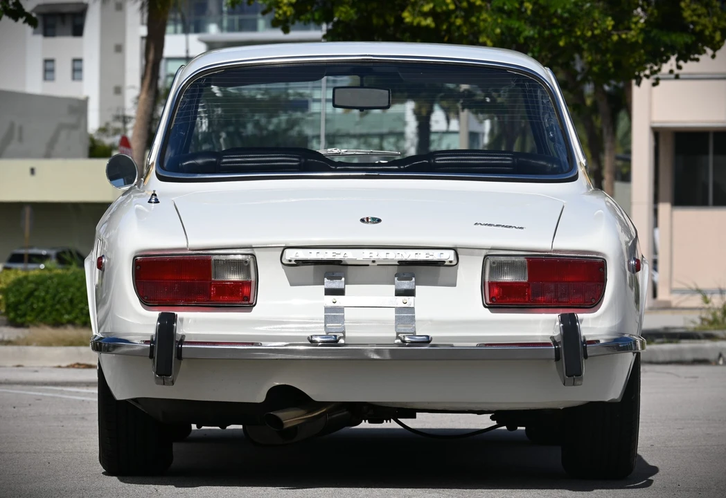 1973 Alfa Romeo 2000 GT Veloce - Image 15 of 31