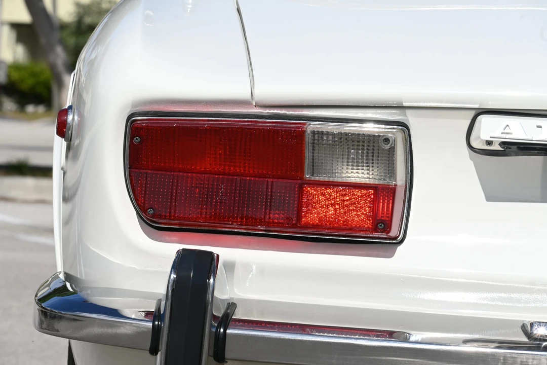 1973 Alfa Romeo 2000 GT Veloce - Image 27 of 31