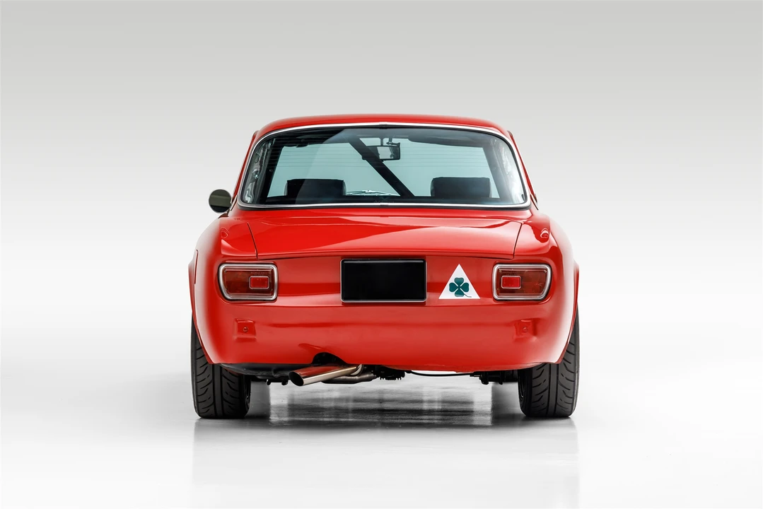 1973 Alfa Romeo 2000 GT Veloce - Image 11 of 31