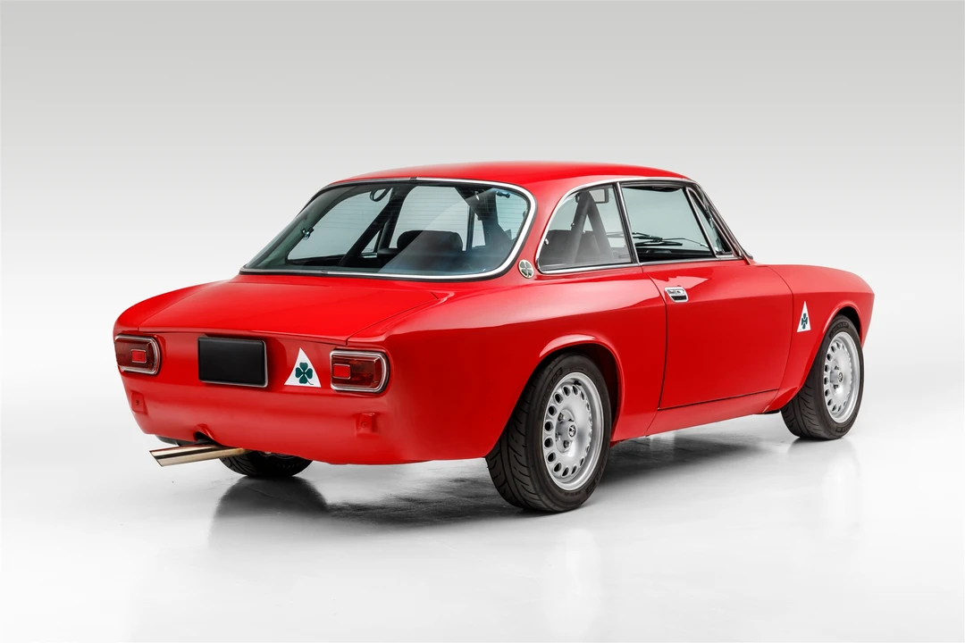 1973 Alfa Romeo 2000 GT Veloce - Image 9 of 31