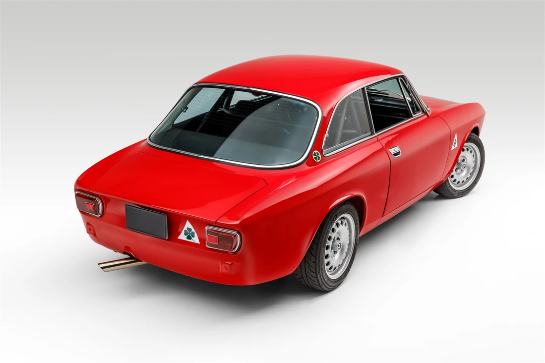 1973 Alfa Romeo 2000 GT Veloce - Image 5 of 31