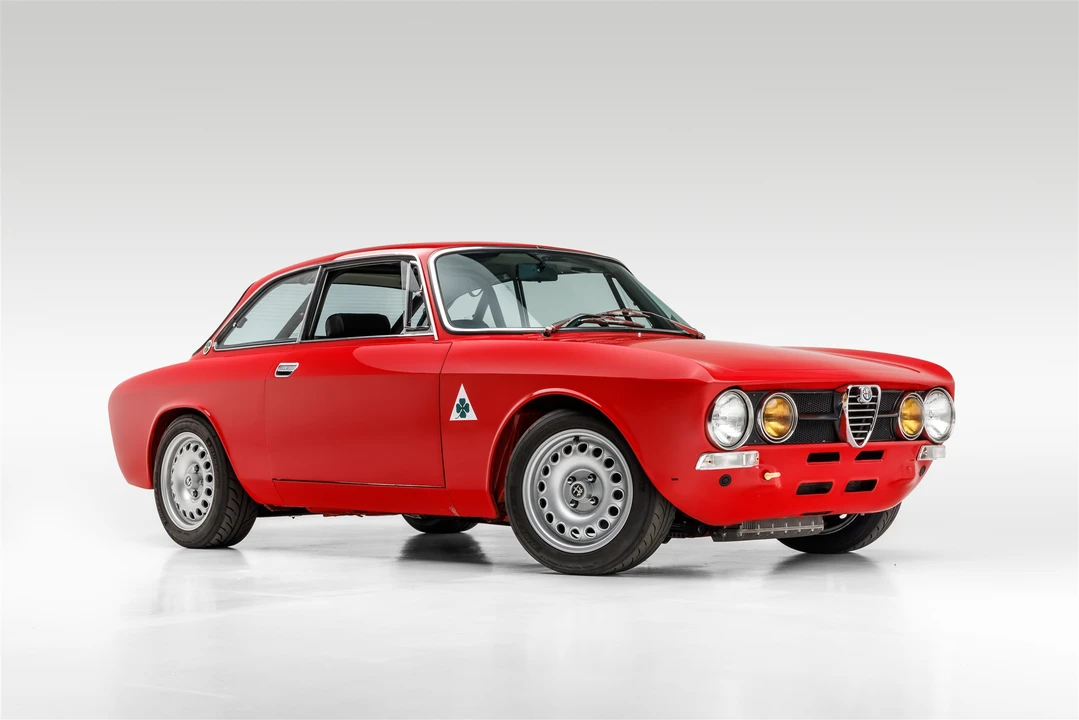 1973 Alfa Romeo 2000 GT Veloce - Image 2 of 31