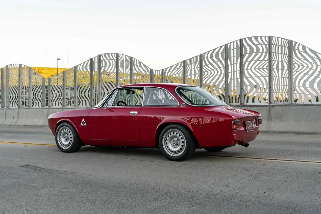 1973 Alfa Romeo 2000 GT Veloce - Image 7 of 31