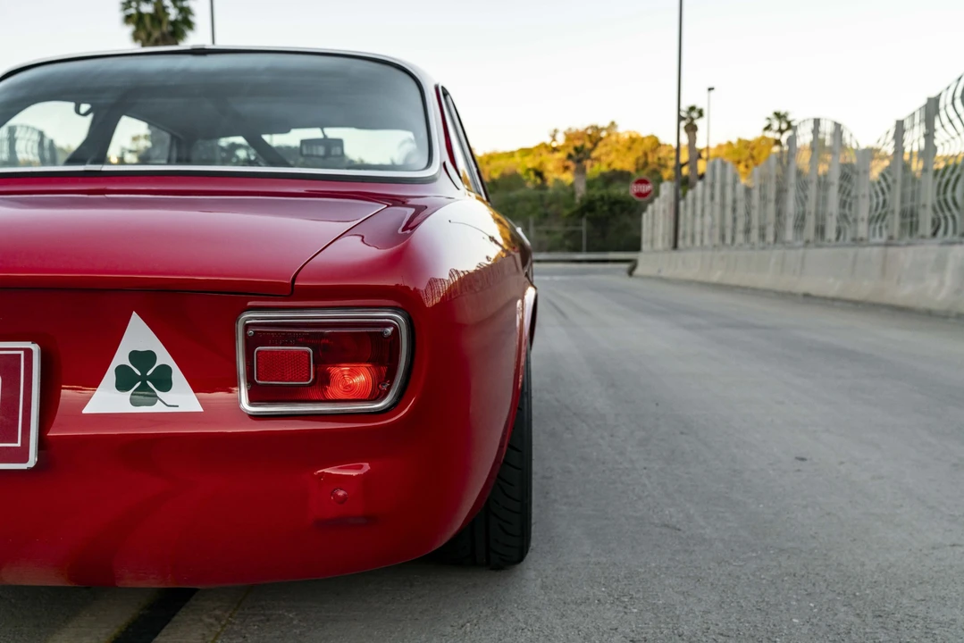 1973 Alfa Romeo 2000 GT Veloce - Image 19 of 31
