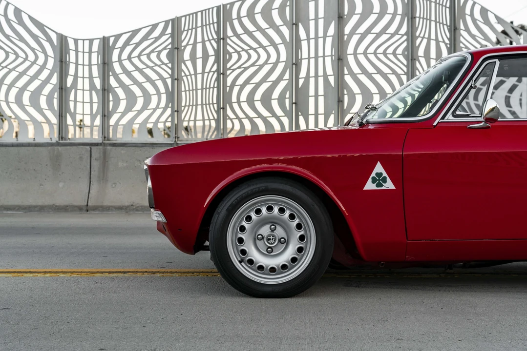 1973 Alfa Romeo 2000 GT Veloce - Image 23 of 31