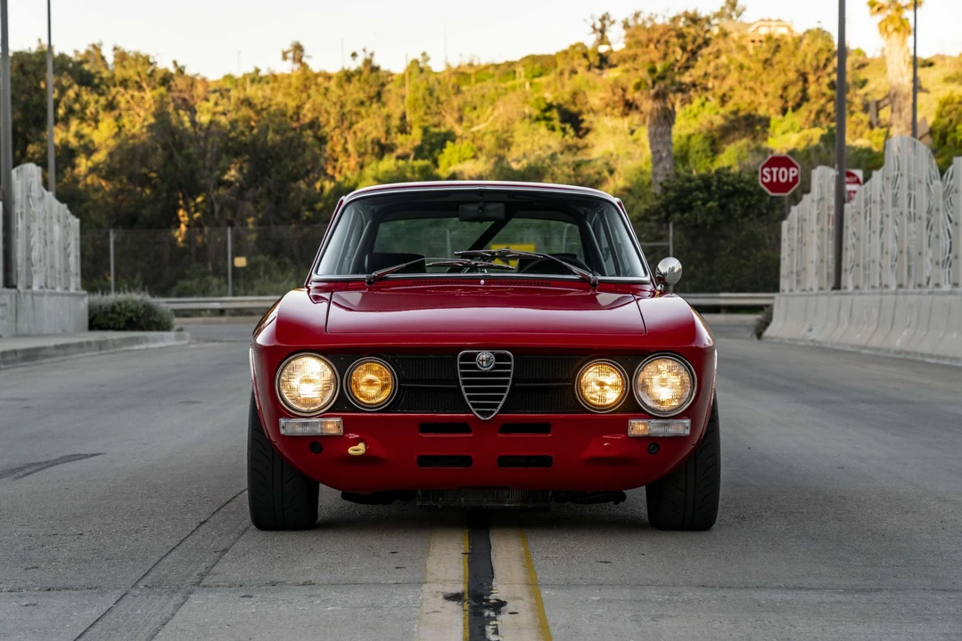 1973 Alfa Romeo 2000 GT Veloce - Image 11 of 31
