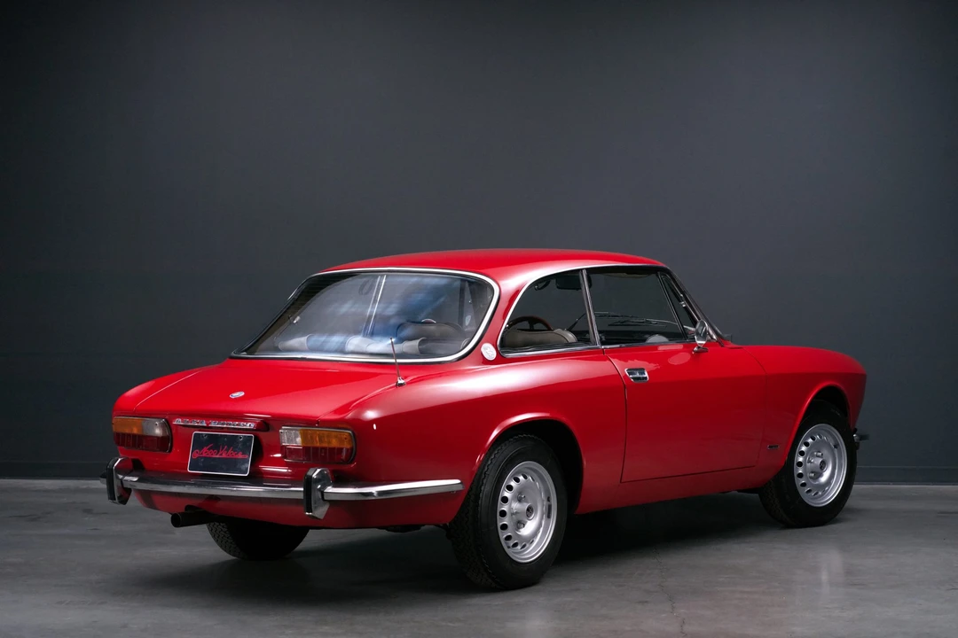 1973 Alfa Romeo 2000 GT Veloce - Image 11 of 31